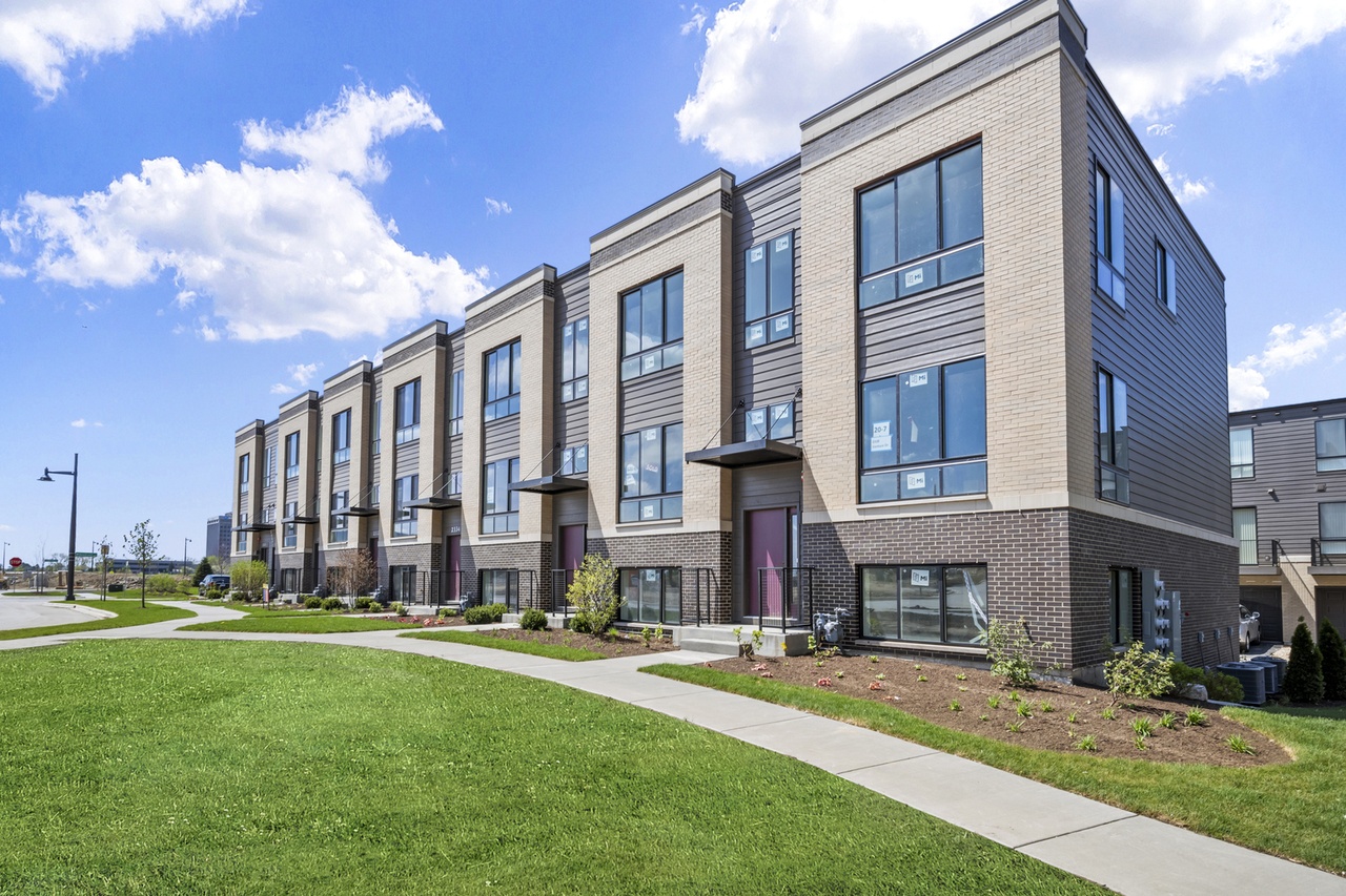 2329 Alumni Drive - 1